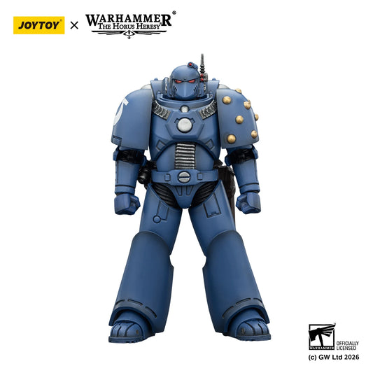Figura d'azione Warhammer JoyToy Legionary Ultramarines, Blood Angels, in armatura MKVI Tactical, dettagliata e colorata.