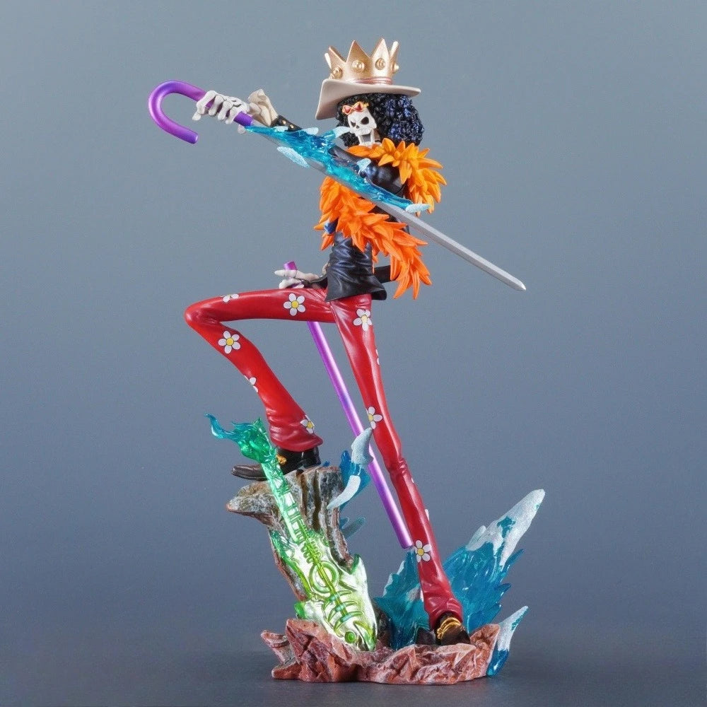 Action figure di Brook di One Piece in PVC, figura da collezione con dettagli realistici, brand Otaku Family Store Online.