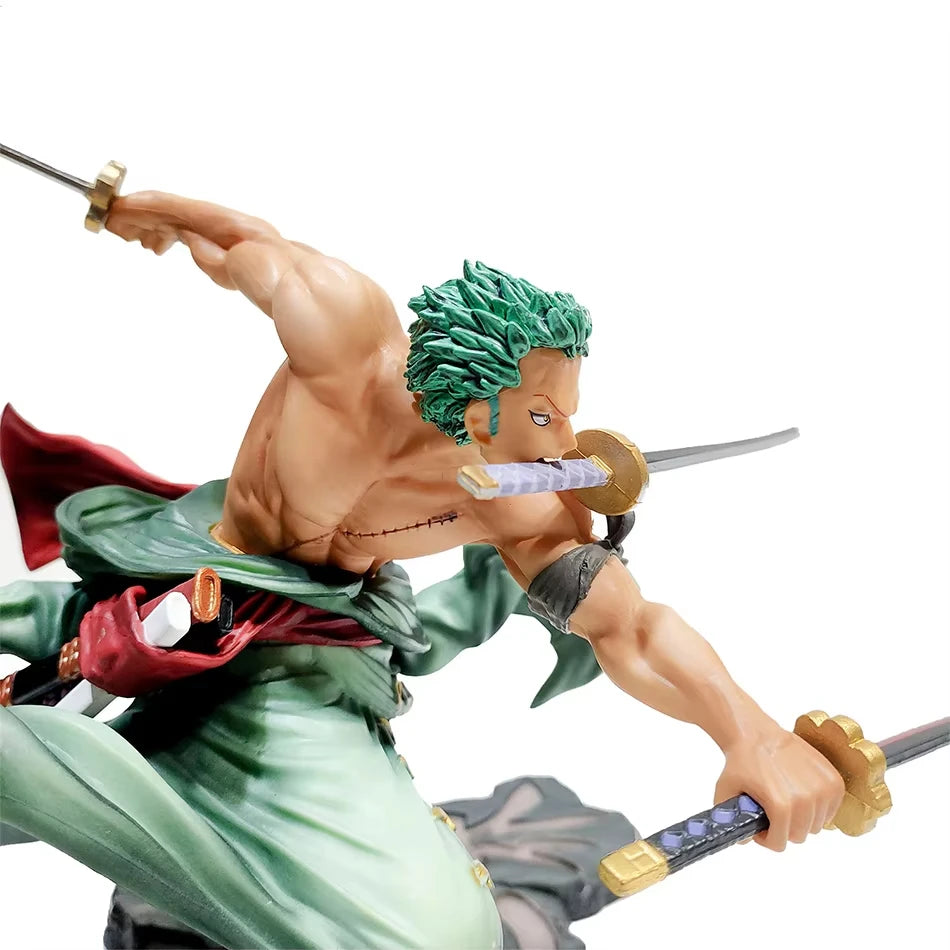 Figura d'azione One Piece Roronoa Zoro con tre spade, alta 10 cm, senza scatola, della marca Otaku Family Store Online.