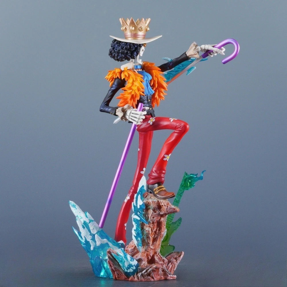 Action figure Brook in PVC della serie One Piece, figura da collezione in stile anime, dettagliata e colorata.