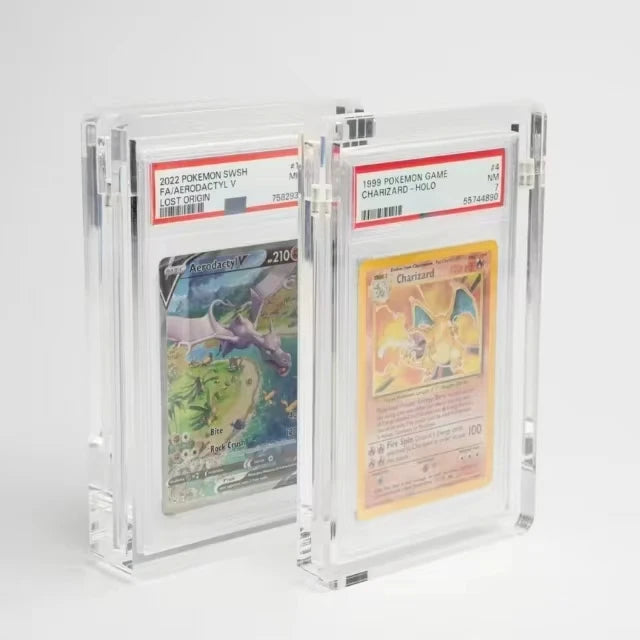 Scatola magnetica in acrilico per card slabbate, protezione CGC/BGS, con dettagli trasparenti e chiusura magnetica, ideal per collezionisti.
