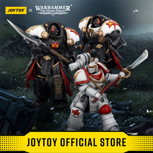 Action figure Warhammer JOYTOY The Horus Heresy White Scars Praetor con armatura terminator, dettagli e armi.