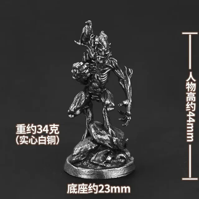 Miniatura di spirito albero in metallo senza vernice, figura di dryad in peltro, gioco di ruolo e collezionismo tabletop.