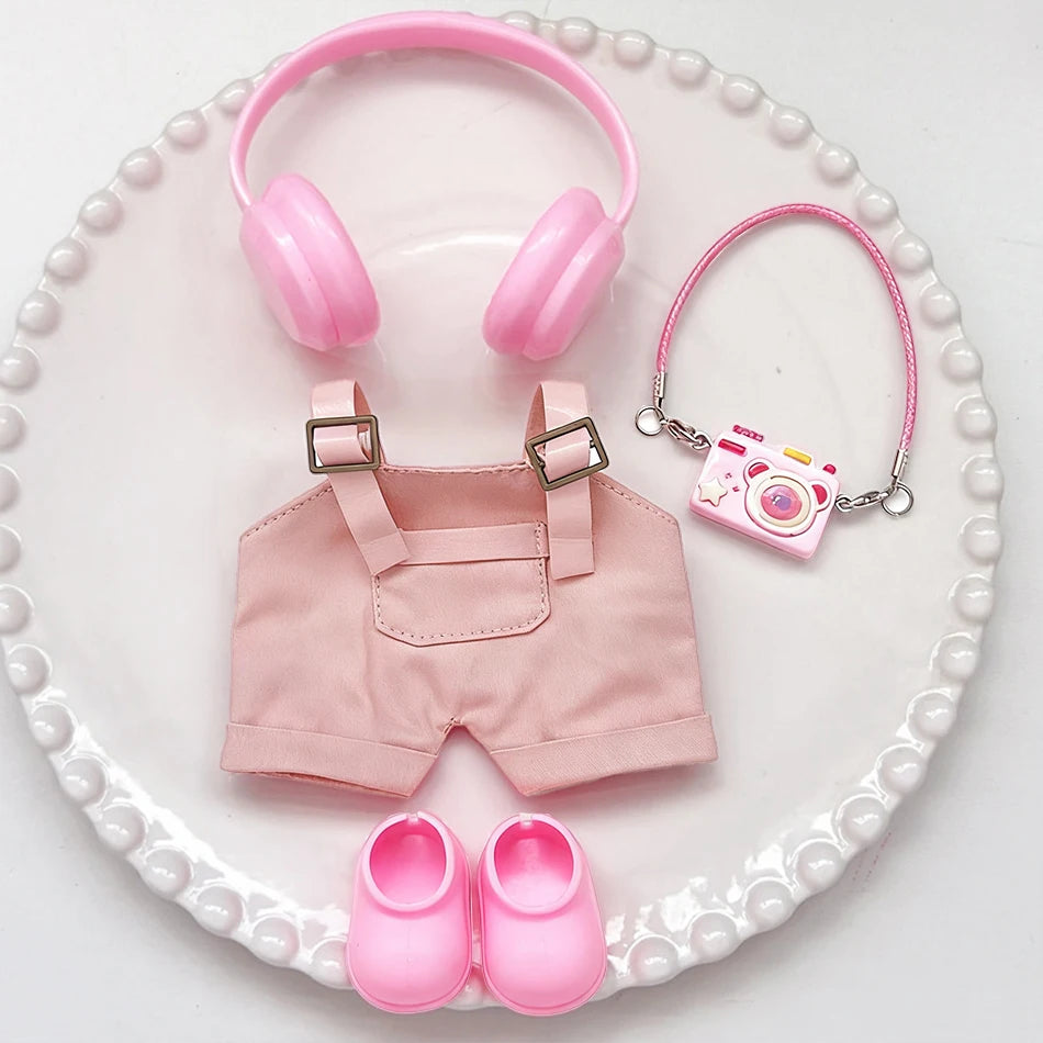 Set di accessori per bambole Labubu Otaku Family Store, include vestiti, scarpe, cuffie e outfit carini per feste e regali