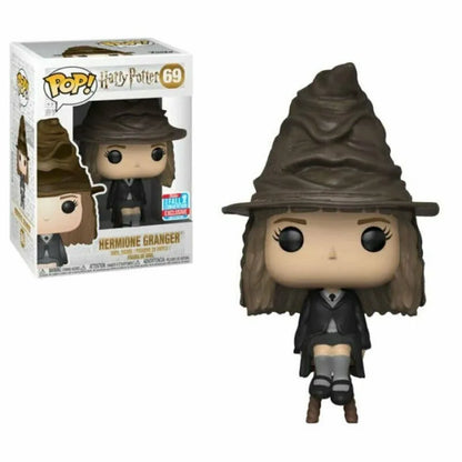 Funko Pop Harry Potter con personaggi come Hermione, Ron, Malfoy, Dumbledore, Hedwig e Fawkes, in stile collezione Otaku Family Store.