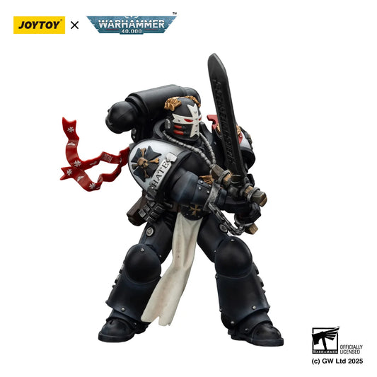 Miniatura di un Action Figure Warhammer 40K Templari Neri, Emperor's Champion "Bayard's Revenge" di JOYTOY in posa.