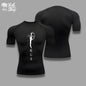 Maglietta compressione Jin Woo Solo Leveling Anime Muscleshirt sportivo, tessuto aderente con stampa ispirata a anime, stile energico.