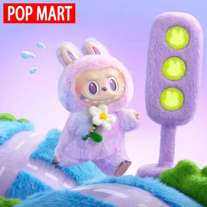 Pupazzo di peluche Labubu 3.0 Big into Energy di Otaku Family Store, morbido giocattolo collezionabile per decorazioni e collezioni.