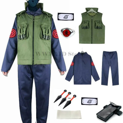 Costume cosplay di HATAKE KAKASHI di Otaku Family Store, dettagli del cosplay ninja con accessori e abbigliamento.