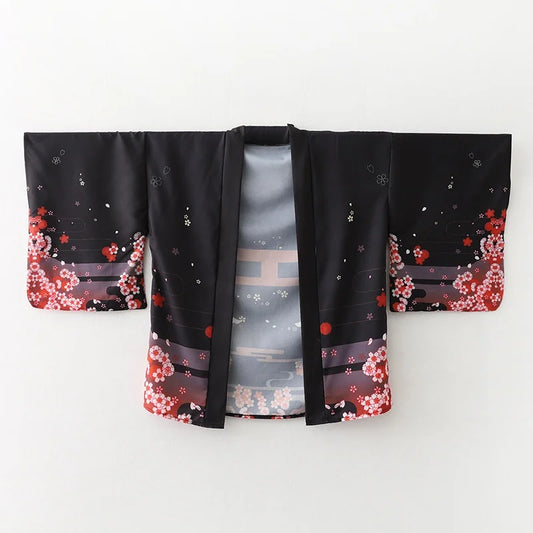 Kimono Yukata estivo da donna con stampa volpe, stile streetwear e cosplay, in tessuto leggero con dettagli tradizionali giapponesi.