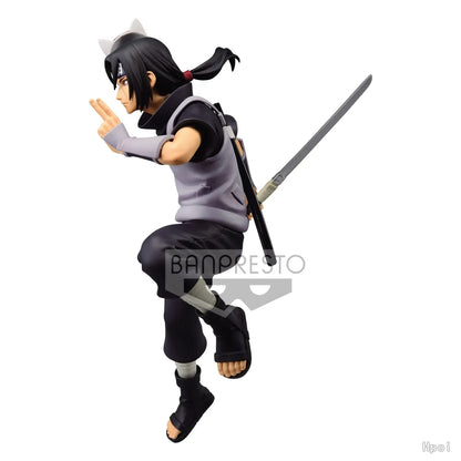 Figura d'azione Uchiha Itachi Motherland Version di Bandai con dettagli accurati e postura dinamica, senza scatola.
