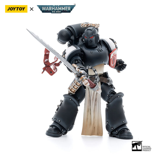 Action figure Warhammer 40K Black Templars The Emperor's Champion Rolantus in 1/18 scale, dettagliata e posabile
