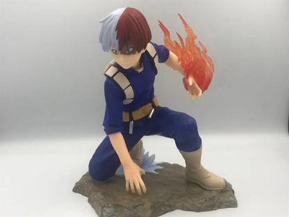 Action figure di Todoroki Shoto da 16cm, personaggio di My Hero Academia, marca Otaku Family Store Online, dettagliata e colorata.