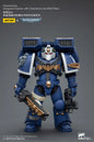 Figura d'azione Warhammer Ultramarines Vanguard Veteran con catena e pistola bolt, dotata di dettagli realistici e accessori.