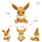Peluche di Pokémon Umbreon, Vaporeon, Eevee, Sylveon, Flareon, Leafeon, Jolteon ed Espeon di Otaku Family Store, morbido e colorato.
