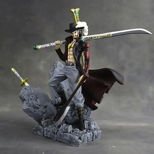 Figura d'azione Dracule Mihawk di ONE PIECE, 14 cm, marca Otaku Family Store Online, dettagliata e ben visibile.