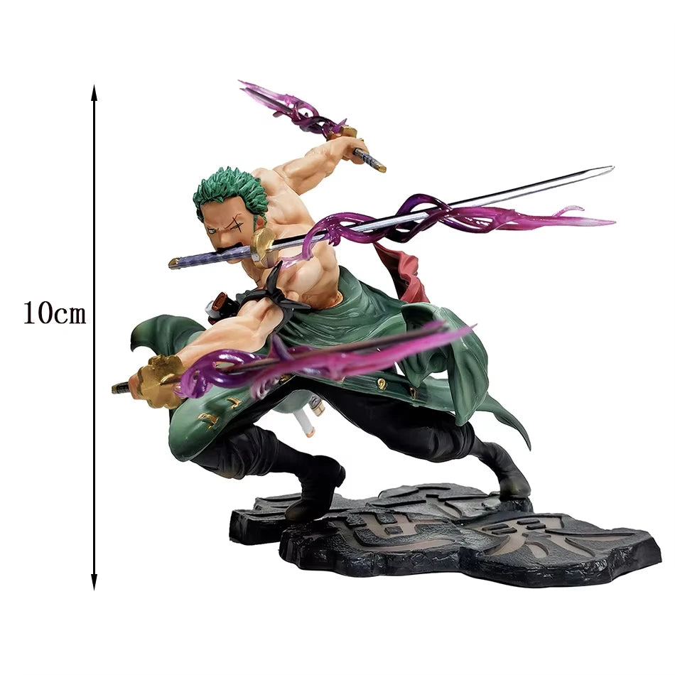 Figura d'azione Roronoa Zoro di One Piece con tre spade, altezza 10 cm, senza scatola, marca Otaku Family Store Online.
