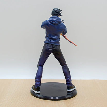 Figura d'azione Sung Jinwoo 20cm – Solo Leveling, personaggio con dettagli realistici, modello da collezione di Otaku Family Store.