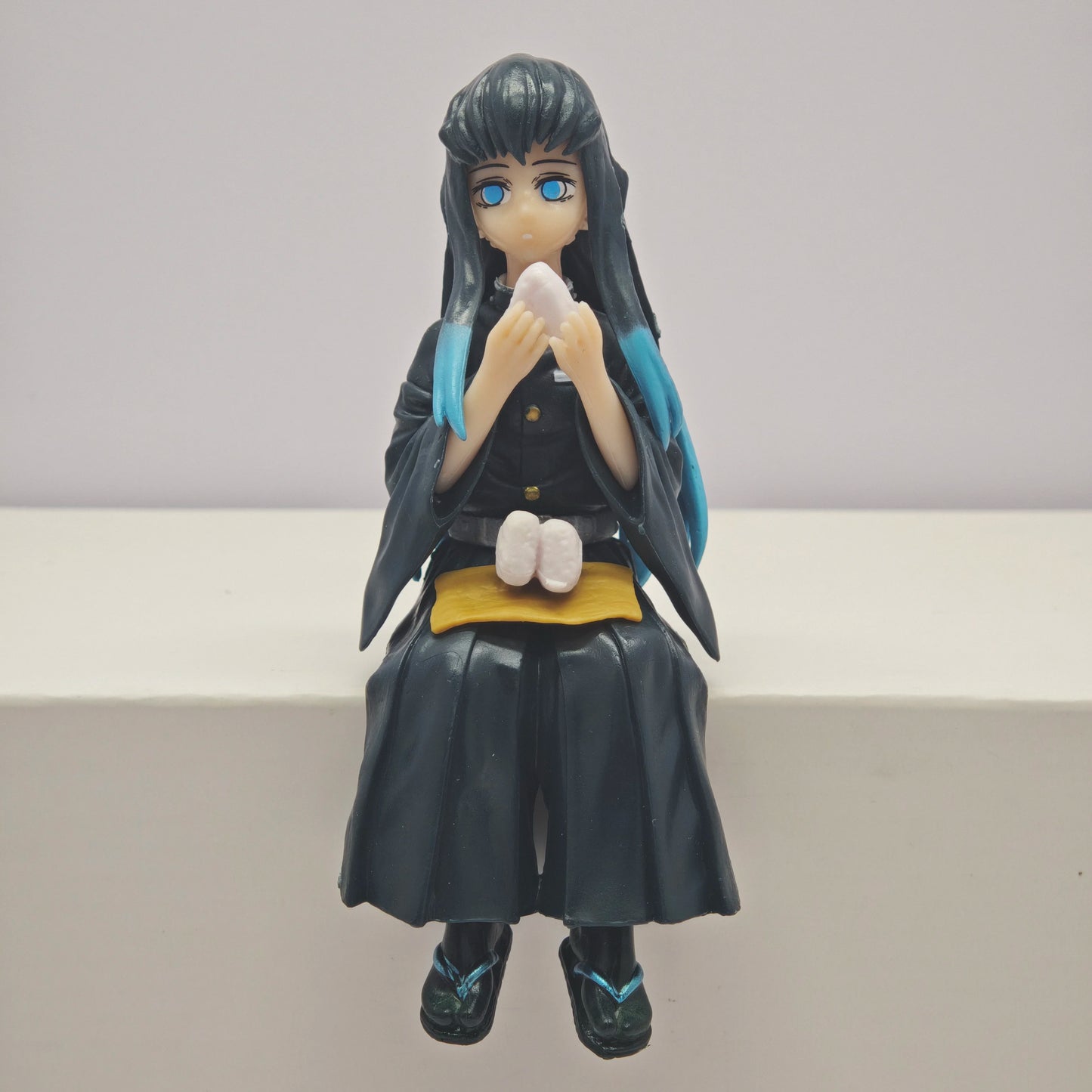 Figura d'azione Demon Slayer Anime con Tanjirou, Tomioka, Giyuu, Zenitsu e Nezuko, dettagliata e colorata, di Otaku Family Store.
