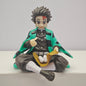 Action figure Demon Slayer con Tanjirou, Tomioka, Giyuu, Zenitsu, Kochou e Nezuko, personaggi dell'anime Demon Slayer.