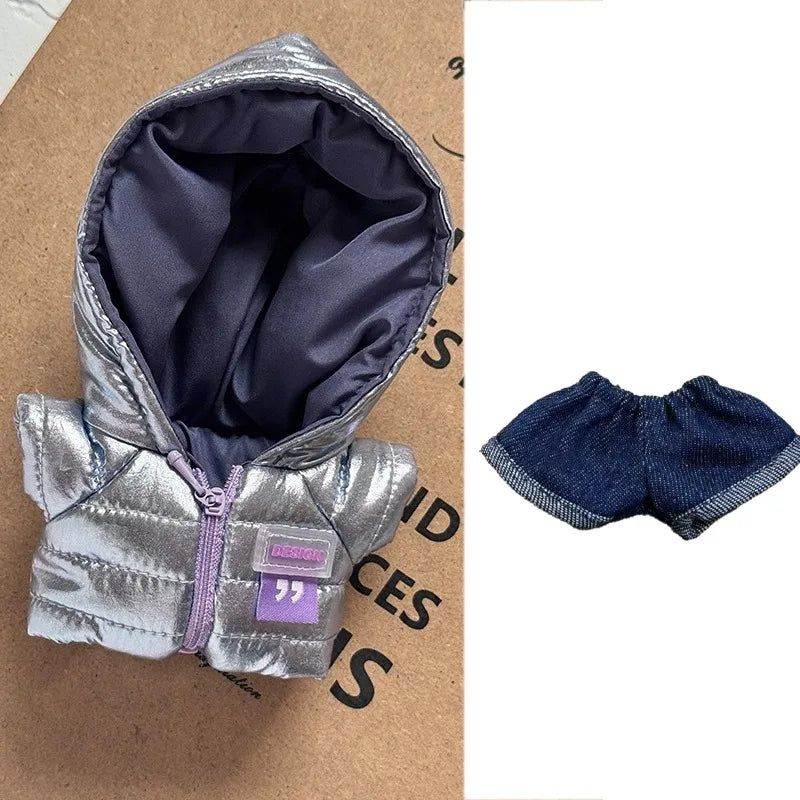 Vestaglia invernale Labubu, giacca imbottita con cappuccio in pile, vestito per bambole di 15-17cm, marca Otaku Family Store.