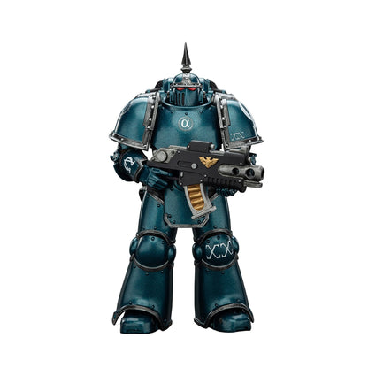 Action figure Warhammer The Horus Heresy Space Wolves Blood Angels Imperial Fists MK III Legionary in divisa, dettagliata e articolata.