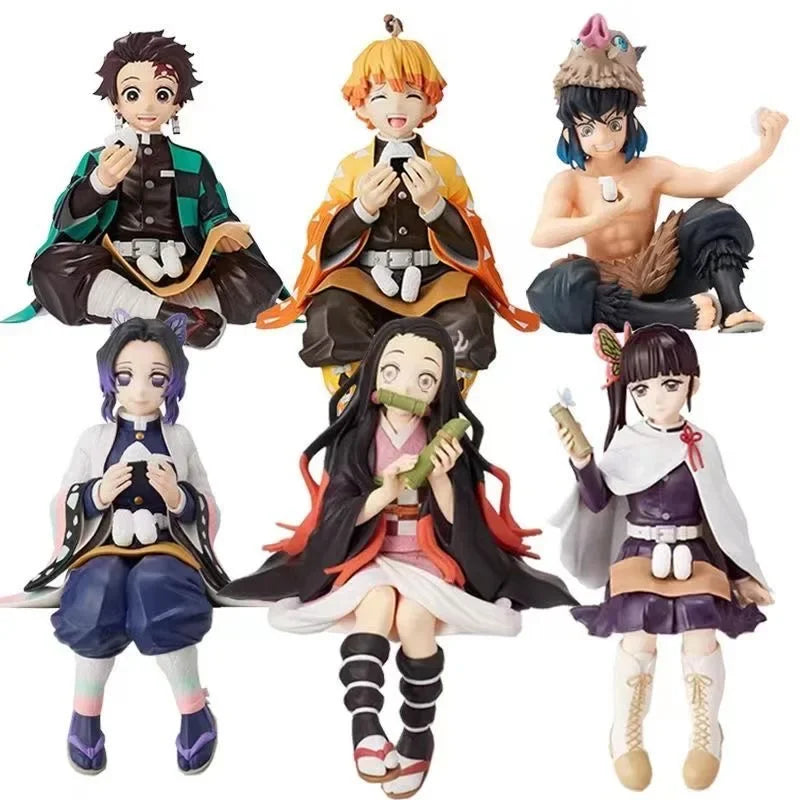 Figure d'azione anime Demon Slayer con Tanjirou, Tomioka, Giyuu, Zenitsu e Nezuko, dettagli vivaci e personaggi iconici.