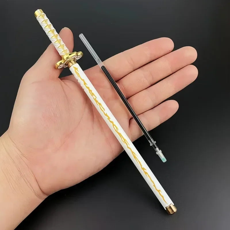 Penna gel modello Demon Slayer di Otaku Family Store, 0,5mm, stile anime giapponese, con refillo nero e design ispirato a spada cosplay.