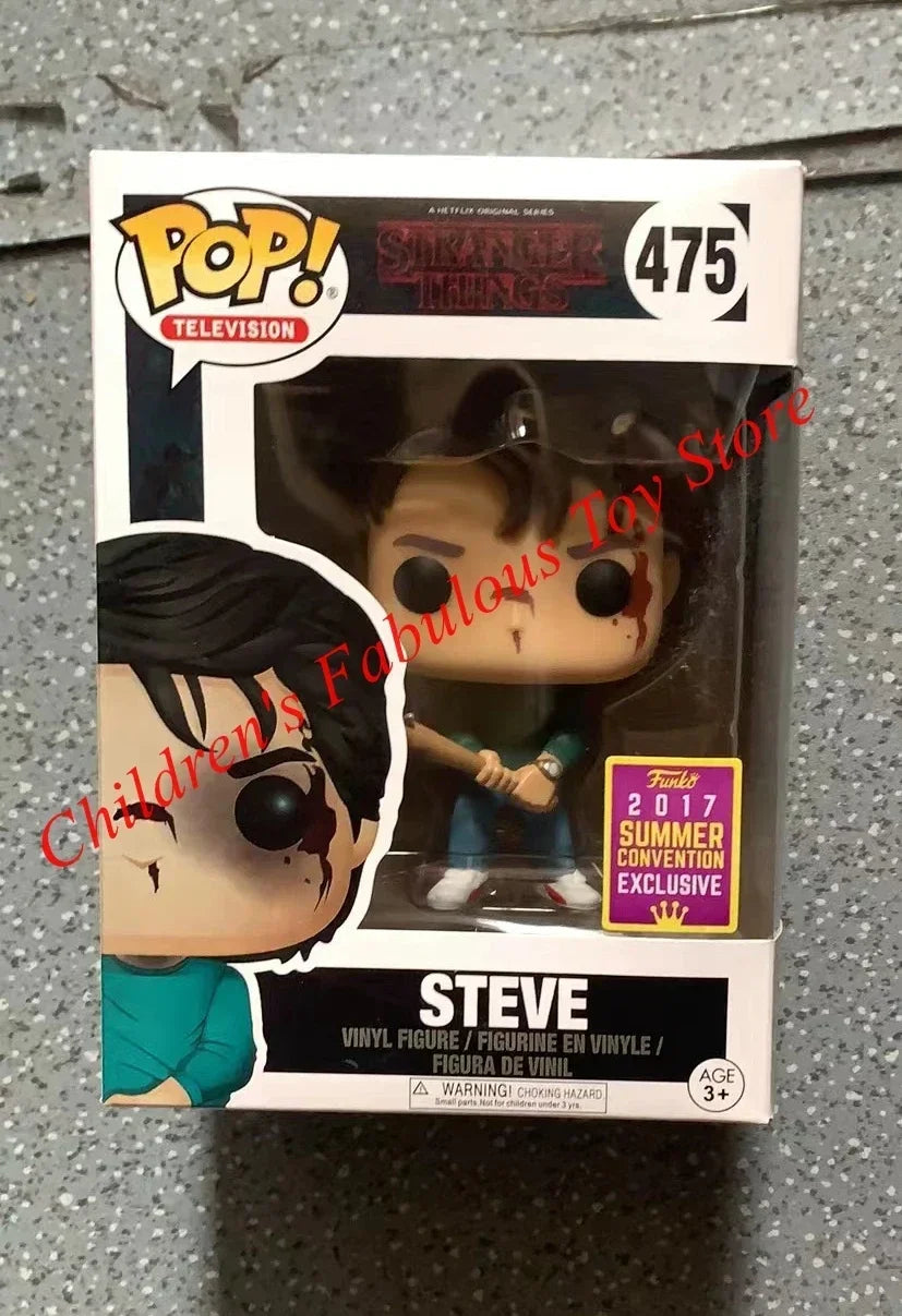 Funko Pop Stranger Series con Eddie, Dustin, Steve, Robin ed Eleven in vinile, personaggi della serie Stranger Things.