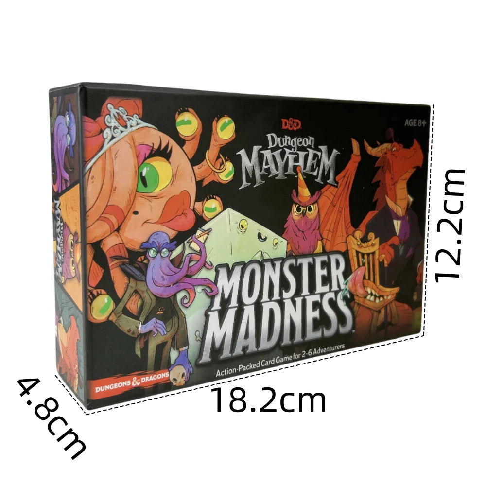 Gioco di carte Dungeon Mayhem di Otaku Family Store, gadget con tre varianti, mostrato in immagine con carte colorate e dettagli fantasy