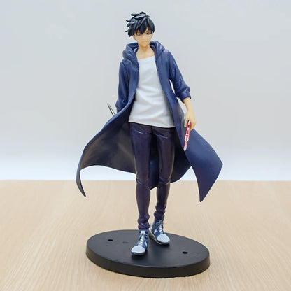 Figura d'azione Igris, il Comandante Rosso Sangue di Solo Leveling, con dettagli vivaci e posa dinamica, di Otaku Family Store Online.
