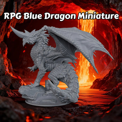 Miniatura di drago blu fantasy RPG, figura da gioco di ruolo e diorama, marca Otaku Family Store Online, dettaglio realistico e colorato.