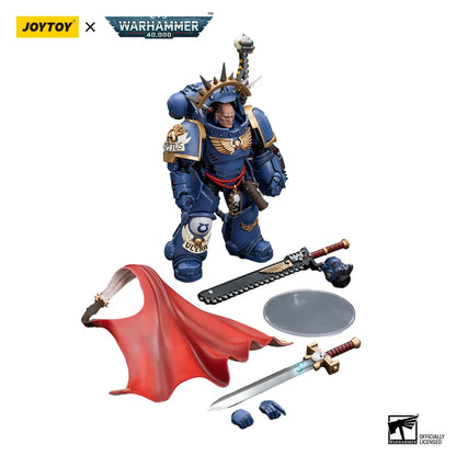 Action figure Ultramarines Capitano in armatura Gravis della linea Warhammer 40k, figura da collezione dettagliata e realistica.