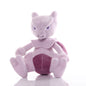 Peluche Mewtwo della collezione Pokémon, morbido e dettagliato, ideale come elemento da collezione o decorazione.