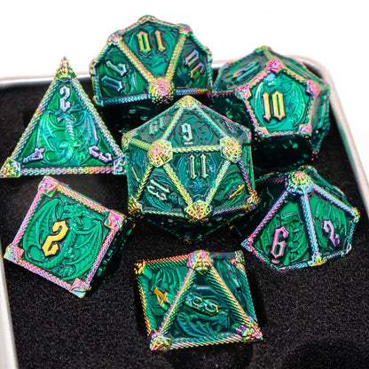 Set di 7 dadi poliedrici in metallo per giochi di ruolo D&D, parte della collezione mista Otaku Family Store.