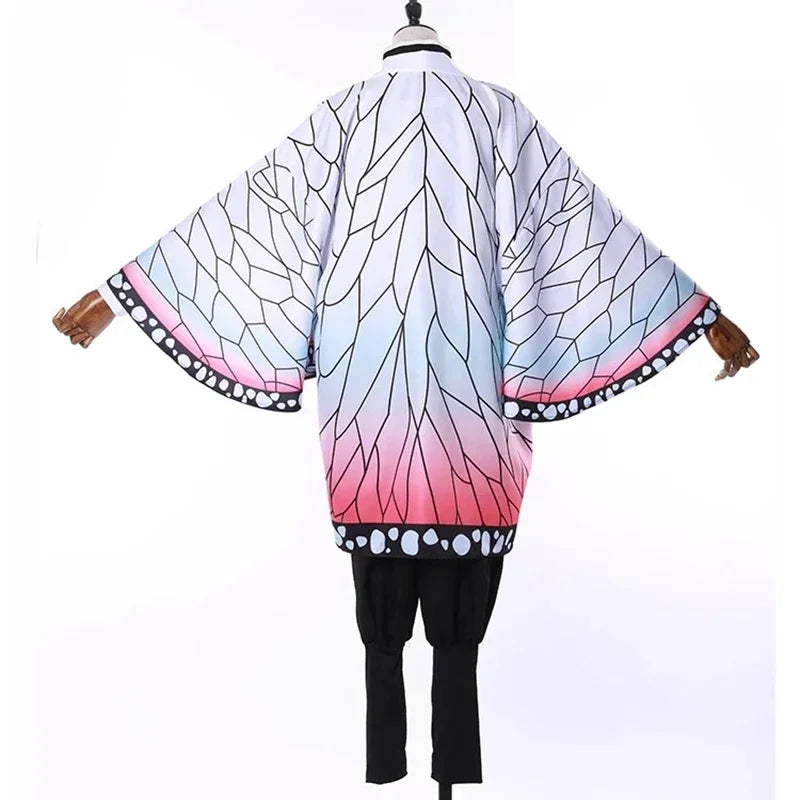 Costume cosplay Demon Slayer Kimetsu Kochou Shinobu con kimono e parrucca, ideale per Halloween e eventi cosplay.