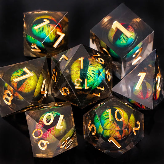 Set di dadi Dragon Eye Otaku Family con bordi affilati e nucleo liquido, perfetti per giochi di ruolo come D&D e Pathfinder.