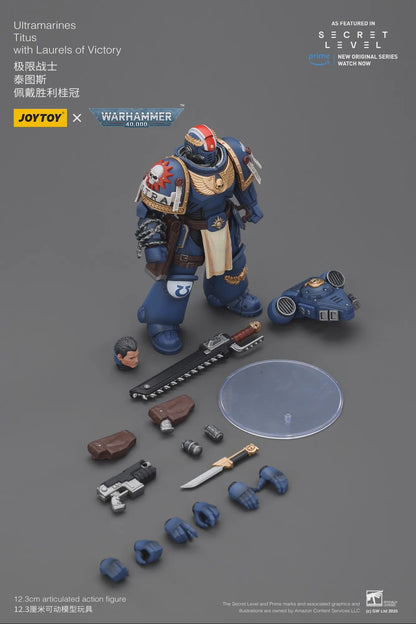 Action figure Warhammer 40K Ultramarines Titus con lauree di vittoria, altezza circa 3,75 pollici, marca Otaku Family Store.