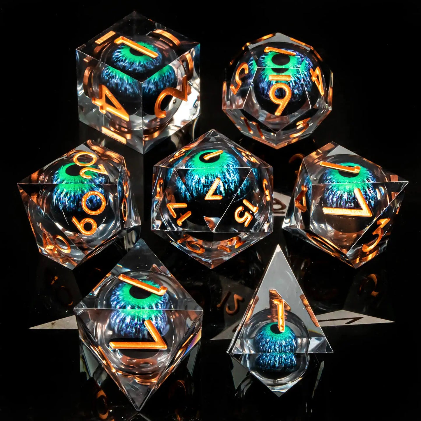 Set di dadi Dragon Eye con bordi affilati e nucleo liquido, perfetti per D&D e Pathfinder, di Otaku Family Store Online