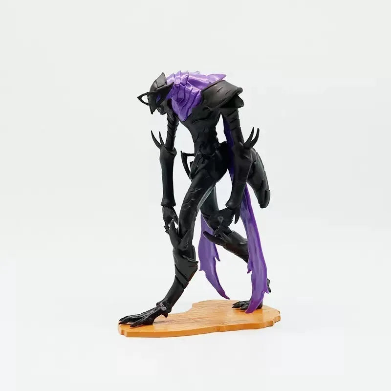 Action figure di Beru, il Re delle Formiche Ombra da Solo Leveling, con dettagli realistici e posabile, prodotta da Otaku Family Store Online.