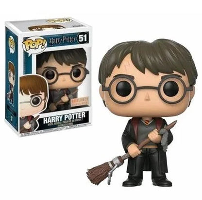 Funko Pop di Harry Potter con personaggi come Hermione, Ron, Malfoy, Dumbledore, Hedwig e Fawkes, action figure dettagliata.