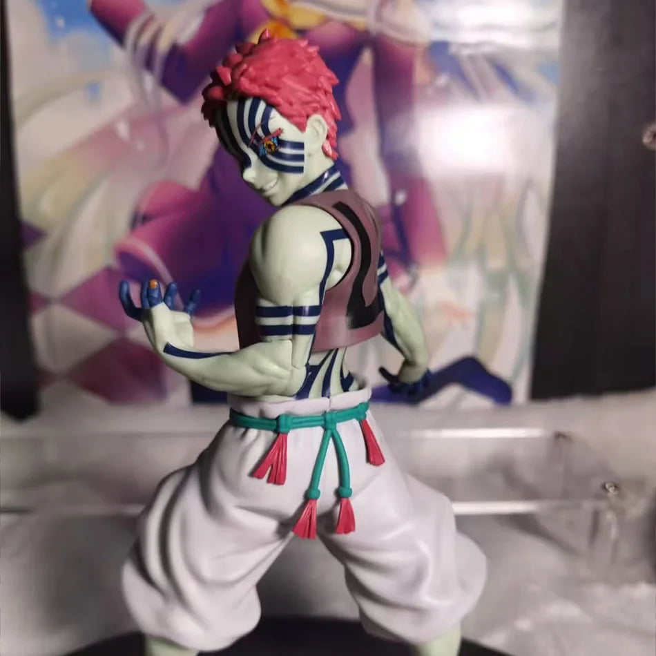 Figura d'azione Akaza Demon Slayer, modello originale Banpresto, 14cm, stile vibrante e dettagliato, da collezione anime.