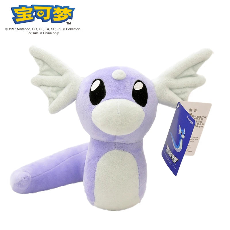 Peluches Pokémon Gengar, Mimikyu, Pikachu e Charizard, gadget morbidi e colorati, ideali per collezionisti e appassionati di Pokémon.