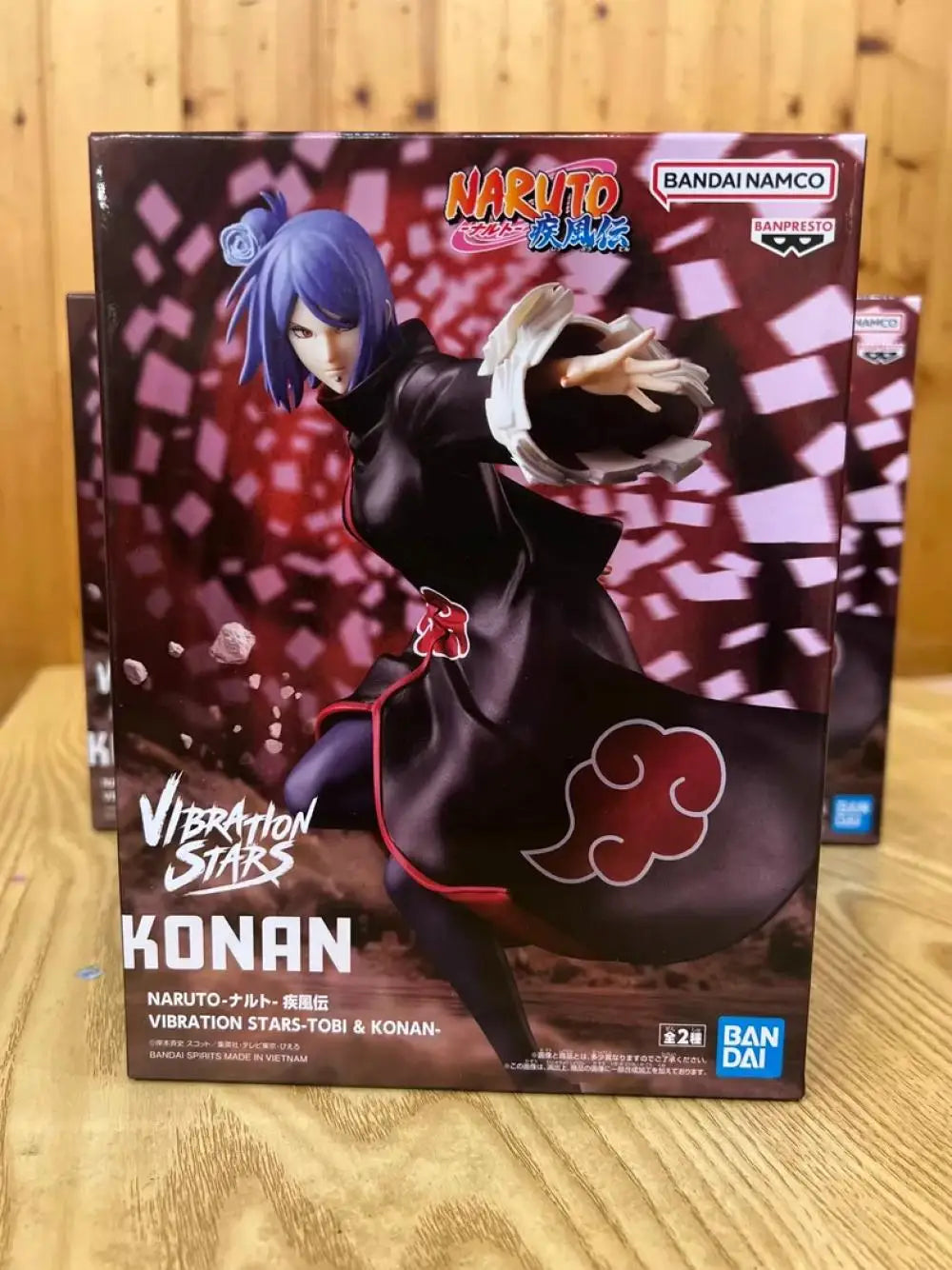 Figura d'azione dell'organizzazione Akatsuki di Naruto, marca Bandai Banpresto, con dettagli e colori vivaci, ideale per collezionisti.