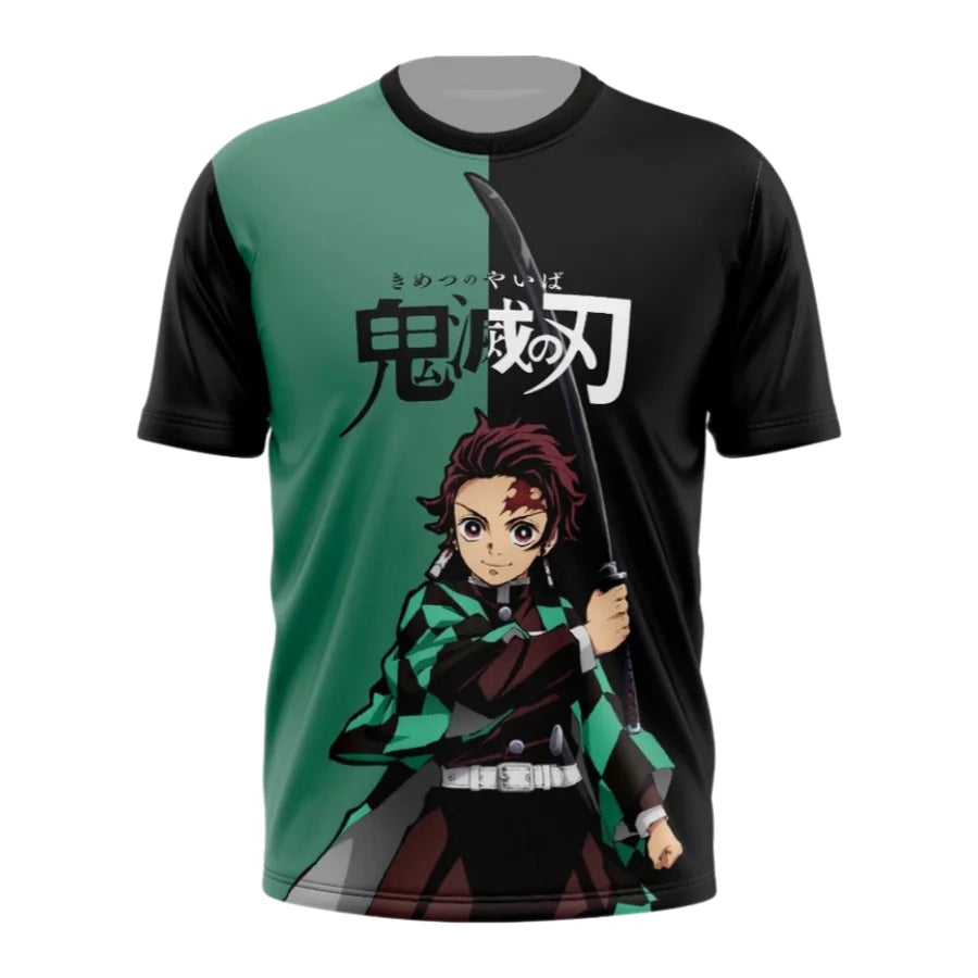 Maglietta Tanjiro Kamado Demon Slayer Bandai con stampa integrale, tessuto morbido e design dettagliato, ideale per fan anime.