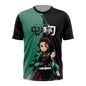 Maglietta Tanjiro Kamado Demon Slayer Bandai con stampa integrale, tessuto morbido e design dettagliato, ideale per fan anime.