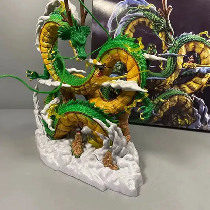 Figura d'azione Goku e Shenron della serie Dragon Ball, rappresentata in dettaglio senza confezione.
