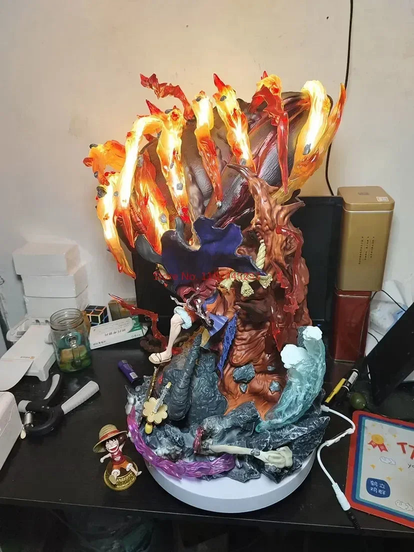 Action figure Rufy — Yehuo Lufei Model (23cm) con luci LED, dettagli realistici, posa dinamica, personaggio anime.