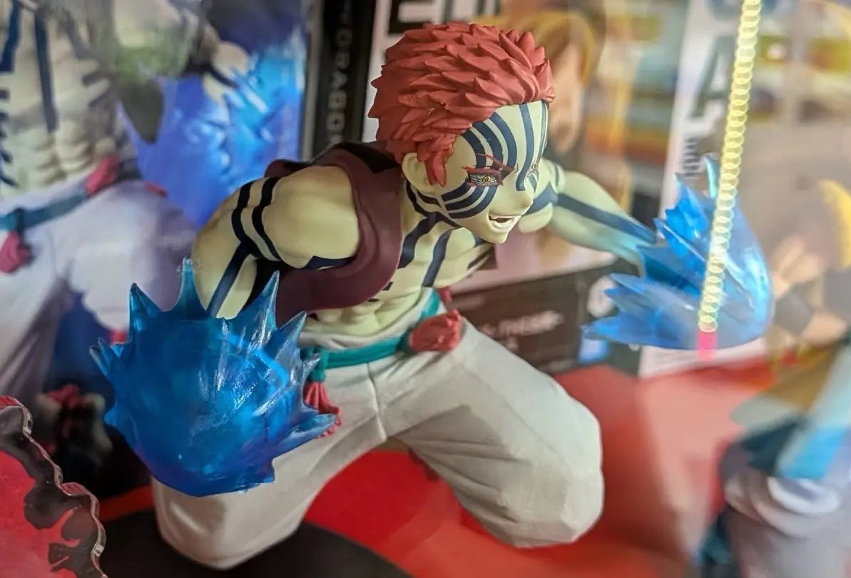 Figura d'azione Demon Slayer Akaza Vibration Stars Plus, modello originale Banpresto, alta 14 cm, con dettagli realistici e colori vivaci