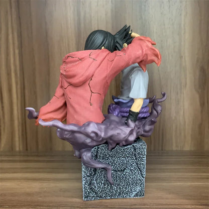 Figura d'azione Fratelli Uchiha Sasuke e Itachi, 17 cm, personaggi di Naruto, dettagliata e colorata, per collezionisti.